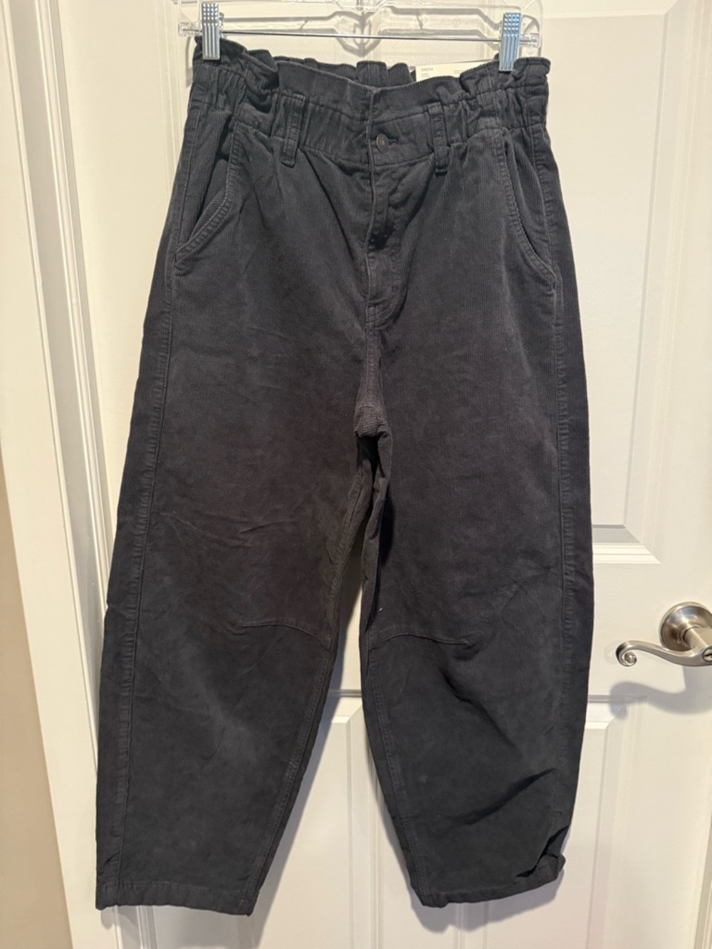 American Eagle Outfitters Black Corduroy High-Waist Relaxed Jeans